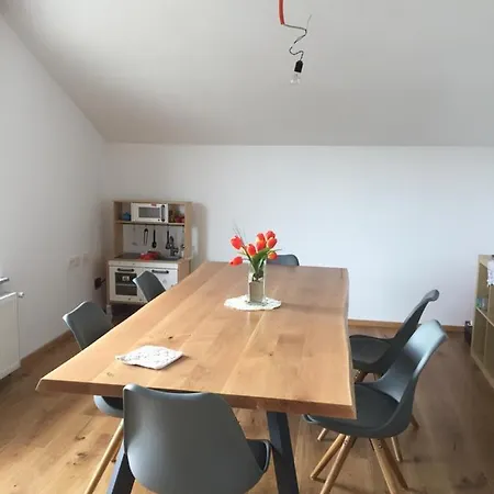 Guest House *